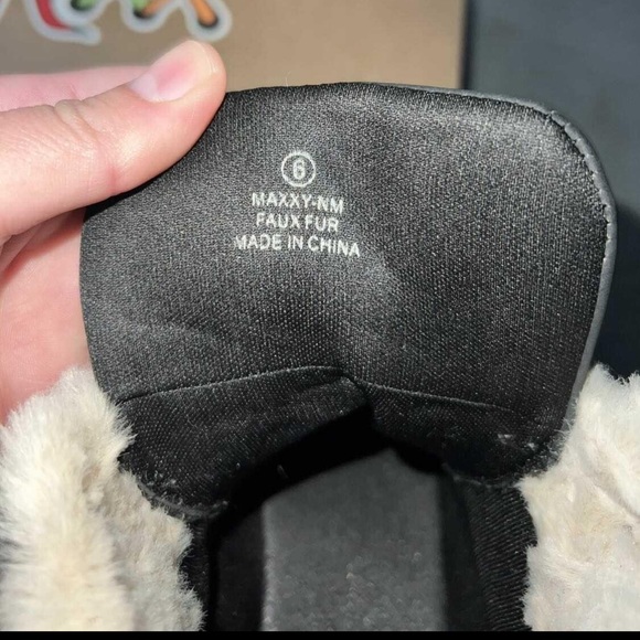 Woman’s combat boots size 6 - Picture 4 of 4